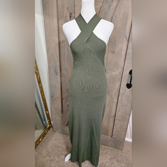 TOPSHOP Knit cross front midi dress in Olive Green. Size Medium - Picture 7 of 13